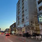3 Bedrooms Apartment