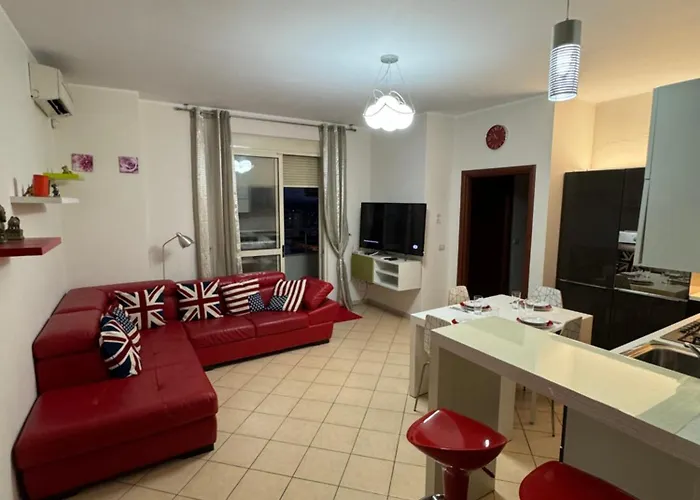 3 Bedrooms Apartment